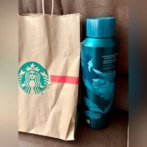 NEW Starbucks green Insulated Bottle with Mermaid Art